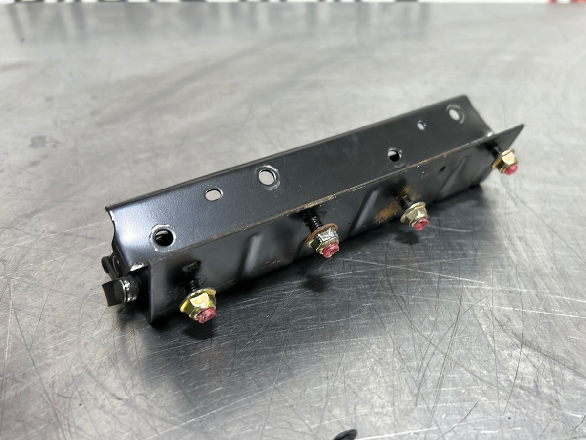 9704 C5 CORVETTE CENTER CONSOLE LID HINGE OEM 333 NextGenPartsPlace