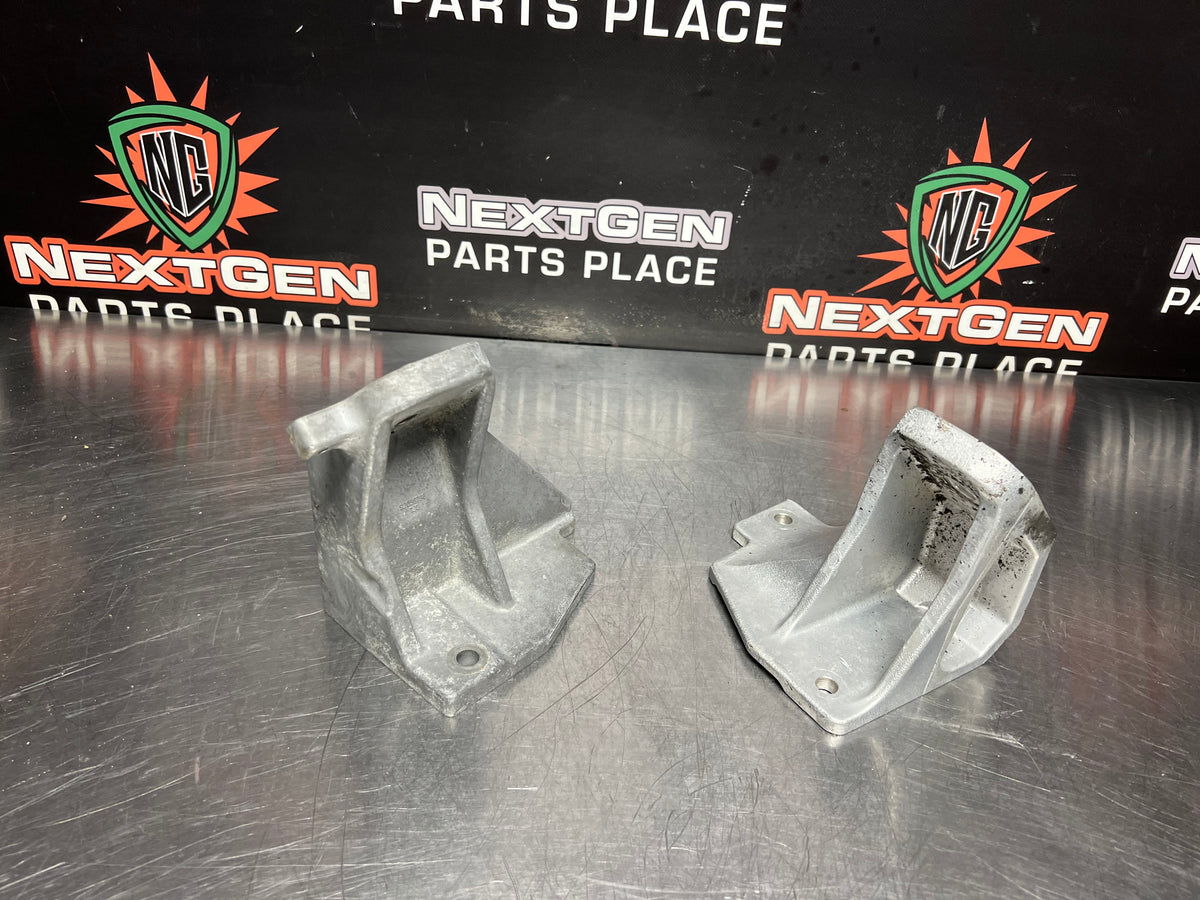 0406 PONTIAC GTO MOTOR MOUNT BRACKETS OEM 901 NextGenPartsPlace