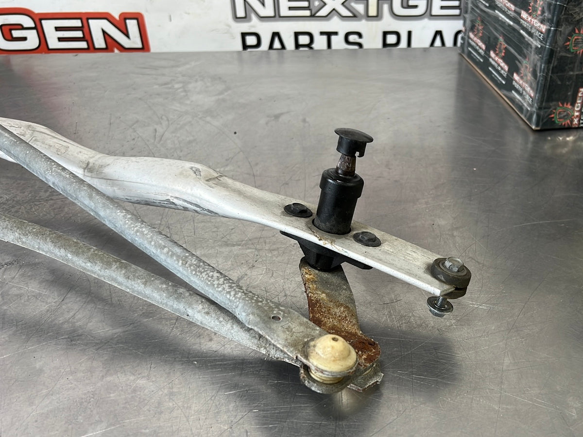 9704 C5 CORVETTE WINDSHIELD WIPER ARM LINKAGE MOTOR ASSEMBLY 24011989