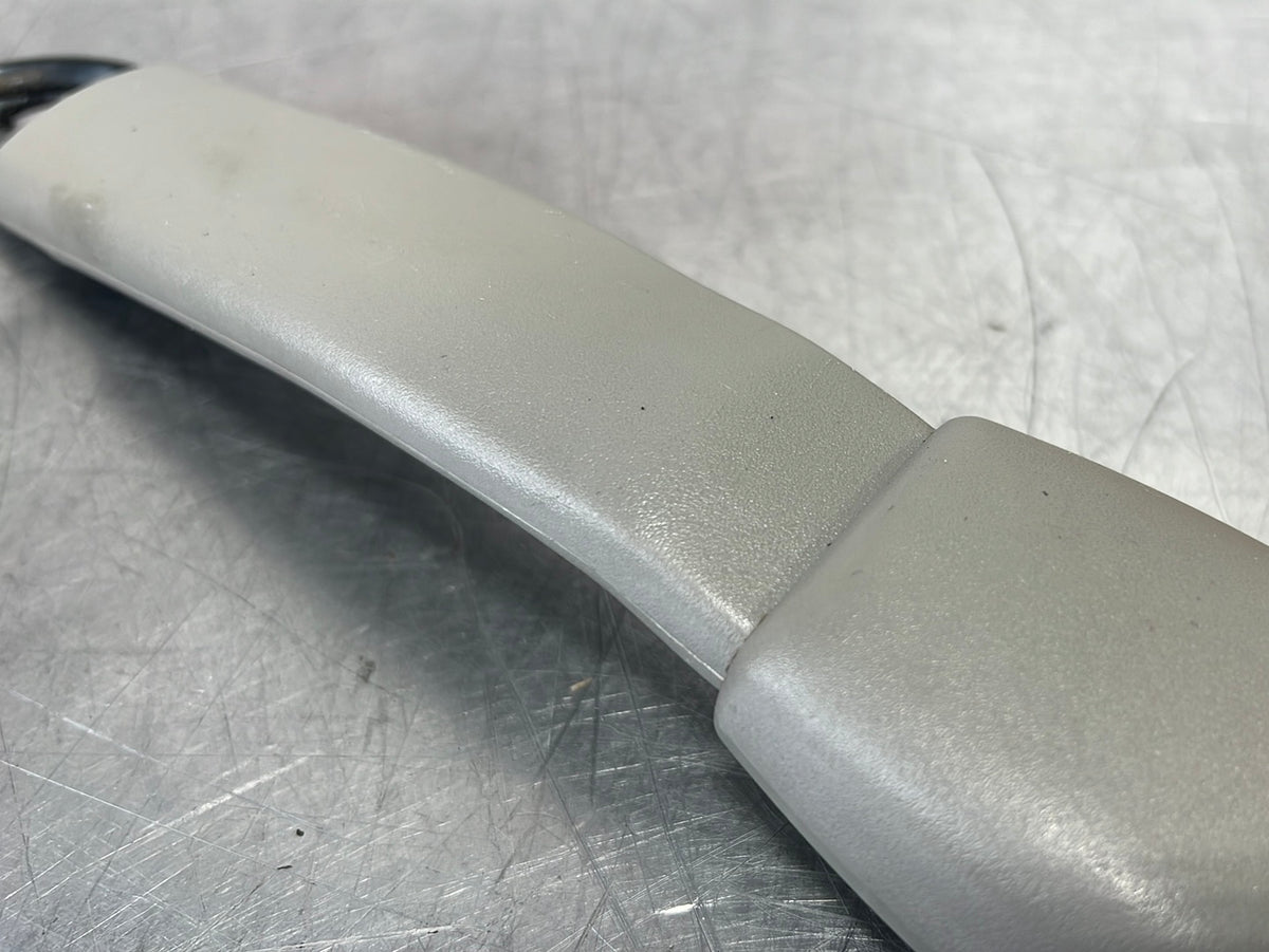 19972004 C5 CORVETTE SEAT BELT RECEIVER LH SHALE OEM VV322