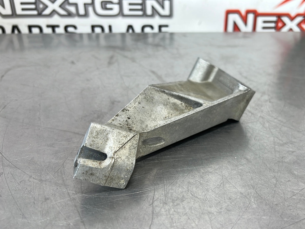 97 04 C5 CORVETTE ALTERNATOR BRACKET BRACE 12557330 OEM VV926