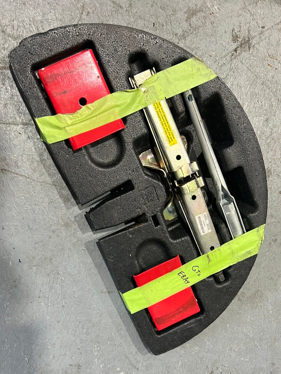 0406 PONTIAC GTO SPARE TIRE KIT 3248 NextGenPartsPlace