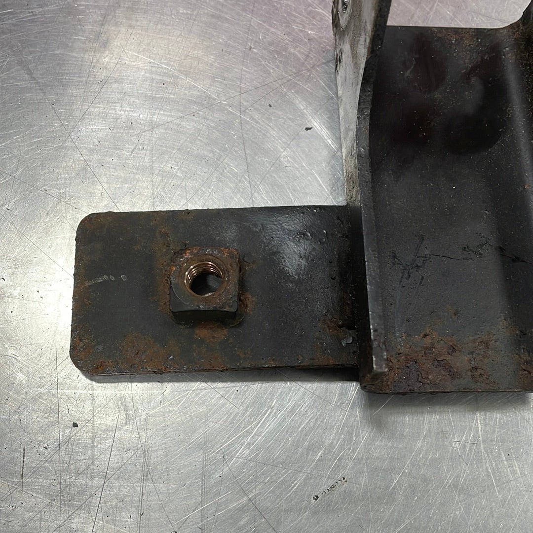 0406 PONTIAC GTO TRANSMISSION EXHAUST BRACKET 31 NextGenPartsPlace