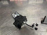 2010 CAMARO SS INSIDE TRUNK RELEASE WITH LATCH OEM 13501988 #1547