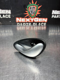 04-06 PONTIAC GTO LH DRIVER SIDE INTERIOR DOOR HANDLE 92055321 OEM #1293