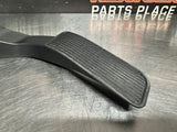 2008 CHEVY SILVERADO 2500HD GAS PEDAL 25832864 OEM #1037