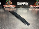 04 -06 PONTIAC GTO EXTERIOR B PILLAR WINDOW TRIM RH SIDE 92093112 OEM #1027