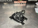 2012 CAMARO SS SHIFT KNOB AND SHIFTER BOOT OEM #1372