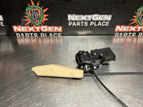 05 - 13 C6 CORVETTE RH PASSENGER DOOR LATCH ACTUATOR W/ RELEASE CASHMERE #1038