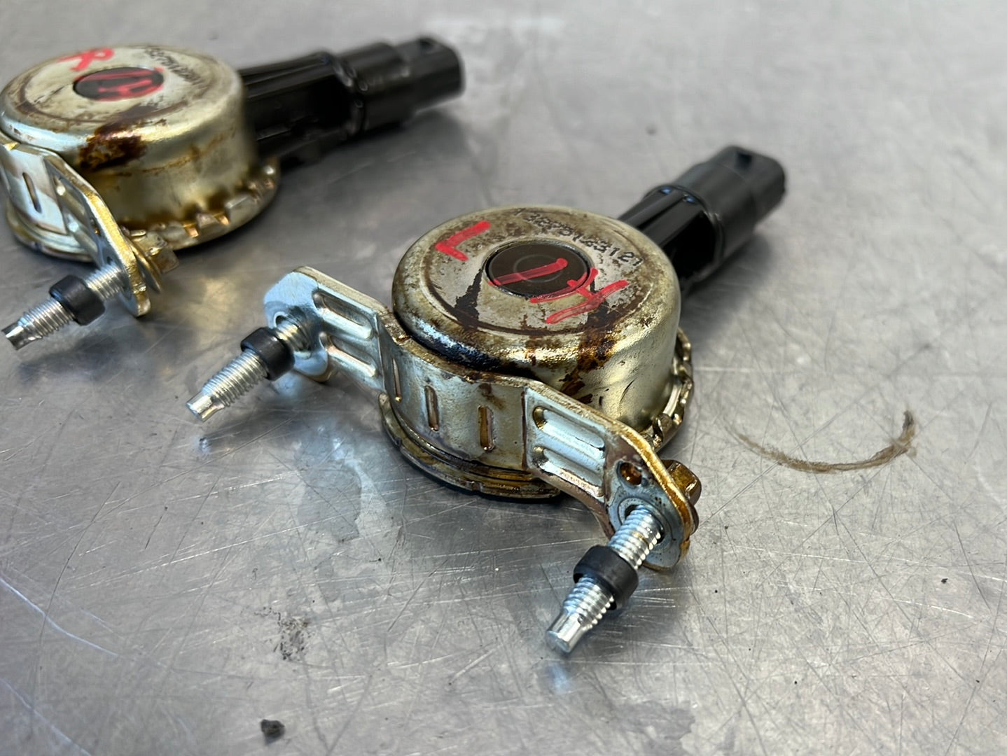 2014 FORD MUSTANG GT VARIABLE CAM TIMING SOLENOID SET OEM 263