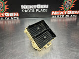 2004 CHEVY SILVERADO 2500HD DURAMAX INTERIOR DASH FUSE JUNCTION BOX OEM #820