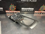15 CAMARO SS MANUAL CONSOLE SHIFTER TRIM BEZEL AUXILIARY GAUGES OEM 92238977 #4155