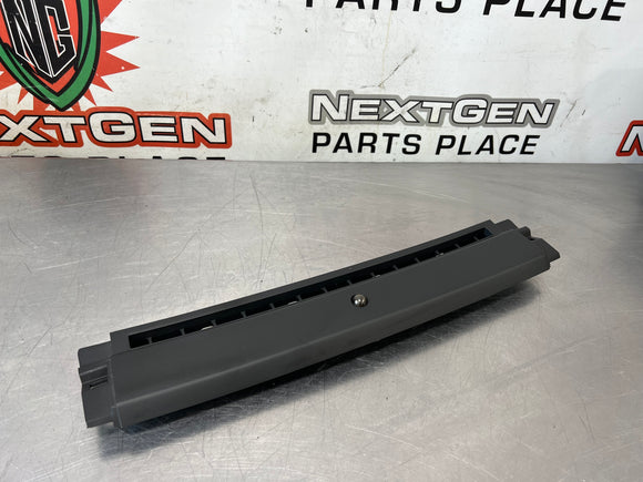 08-09 PONTIAC G8 UPPER DASH VENT PANEL W SUN LOAD SENSOR  92181518 OEM #555