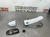 2019 CAMARO SS RH PASSENGER SIDE DOOR HANDLE WHITE OEM #583