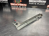04-06 PONTIAC GTO FRONT LH LEFT FRONT BUMPER GUIDE BRACKET 92050709 OEM #1027