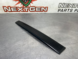 04 -06  PONTIAC GTO EXTERIOR B PiILLAR WINDOW TRIM RH 92093112 #693