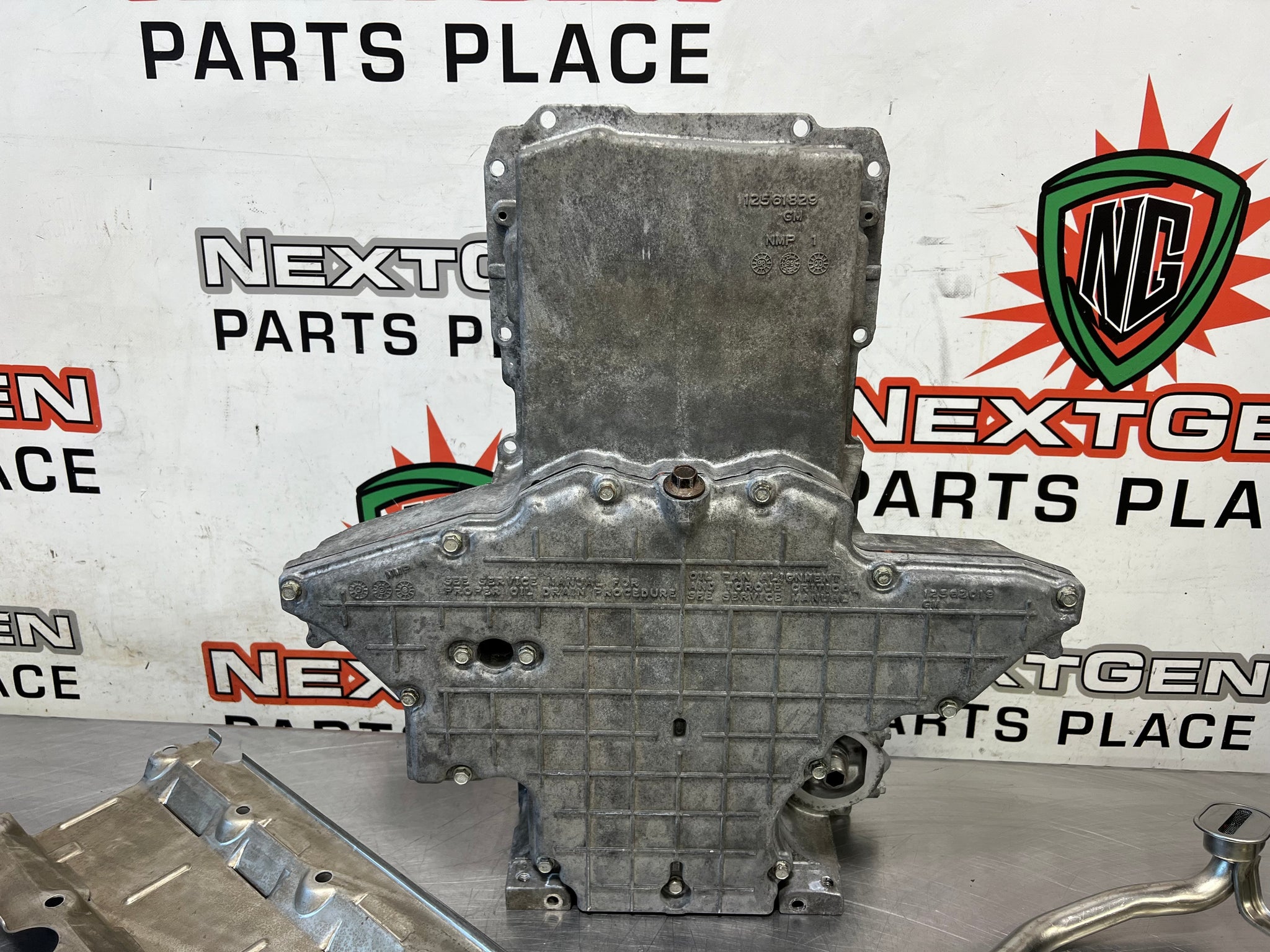 Anna⑤ 97-04 C5 CORVETTE 2 PIECE BATWING OIL PAN 12561829 OEM #651