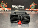 04 - 06 PONTIAC GTO CENTER DASH AC VENT HAZARD LIGHT OEM 92084219 #1025