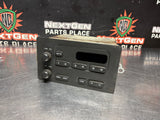 2005 CHEVY SILVERADO 2500 RADIO AM FM 15198093 OEM #4029