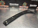 05 PONTIAC GTO LH DASH COWL DEFROST VENT TRIM PANEL OEM 92105080 #1269