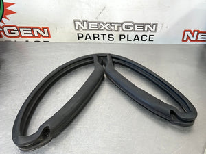 97-04 C5 CORVETTE REAR WINDSHIELD HALO WEATHER STRIP SEAL OEM #428