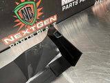05-13 C6 CORVETTE AIR INTAKE CLEANER SPLASH SHIELD 10381295 #998