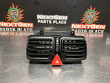 04 - 06 PONTIAC GTO CENTER DASH AC VENT HAZARD LIGHT OEM 92084219 #1025