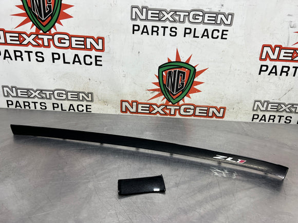 2014 CAMARO ZL1 DRIVER AND PASSENGER SIDE DASH TRIM CARBON FLASH OEM #697