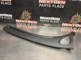 04 PONTIAC GTO LH DASH COWL DEFROST VENT TRIM PANEL OEM 92105080 #1368
