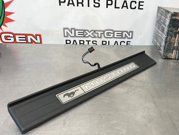 2015 FORD MUSTANG GT ILLUMINATED SILL PLATE OEM FR3B-6313222-CHW #295