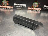 2004 PONTIAC GTO HOOD FUSE BOX COVER LID OEM 92169852 #1191