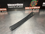 04 -06 PONTIAC GTO EXTERIOR B PILLAR WINDOW TRIM LH SIDE 92093111 OEM #901