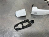 2019 CAMARO SS LH DRIVER SIDE DOOR HANDLE WHITE OEM #583