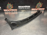 04 PONTIAC GTO LH DASH COWL DEFROST VENT TRIM PANEL OEM 92105080 #1368