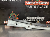 97 - 04 C5 CORVETTE FRONT BUMPER UPPER RETAINER BRACKET 10256973 OEM #1289