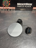 08 - 09 PONTIAC G8 FUEL DOOR GAS CAP COVER LID ASSEMBLY SILVER OEM 92213014 #825