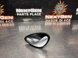 04-06 PONTIAC GTO LH DRIVER SIDE INTERIOR DOOR HANDLE 92055321 OEM #1438