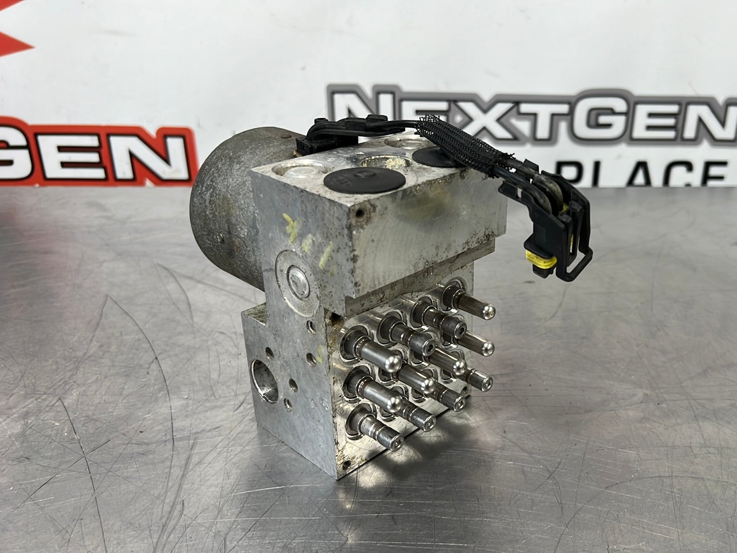 2001-2004 C5 CORVETTE ABS PRESSURE MODULATOR VALVE BPMV OEM #VV939 ...