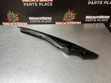 15-19 C7 CORVETTE Z06 RH PASSENGER SIDE EXTERIOR A-PILLAR COVER 23163510 OEM #1181