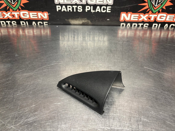 04-06 GTO DRIVER LH SIDE DOOR PANEL MIRROR VENT TRIM OEM 92091112 #1191