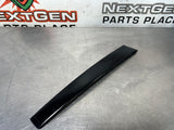 04 -06  Pontiac GTO Exterior B Pillar Window Trim LH 92093111 #560