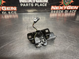 97-04 C5 CORVETTE CONVERTIBLE WATERFALL LATCH RELEASE 16637699 OEM #1368
