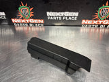 2004 PONTIAC GTO HOOD FUSE BOX COVER LID OEM 92169852 #1027