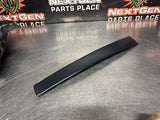 04 -06 PONTIAC GTO EXTERIOR B PILLAR WINDOW TRIM RH SIDE 92093112 OEM #1438