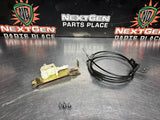 04 - 06 PONTIAC GTO FUEL DOOR RELEASE ASSEMBLY 92210031 #1269