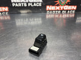97-04 C5 CORVETTE FUEL DOOR RELEASE BUTTON 10276017 OEM #1425