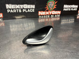 04-06 PONTIAC GTO LH DRIVER SIDE INTERIOR DOOR HANDLE 92055321 OEM #1043