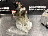 04-06 PONTIAC GTO MOTOR MOUNT BRACKETS USED 10260642 92056790 OEM #W421