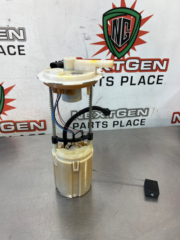 2004 PONTIAC GTO FUEL PUMP ASSEMBLY OEM #669