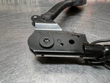 04-06 PONTIAC GTO LH DRIVER FRONT SEAT BELT PRE TENSIONER BUCKLE 92211006 #1043